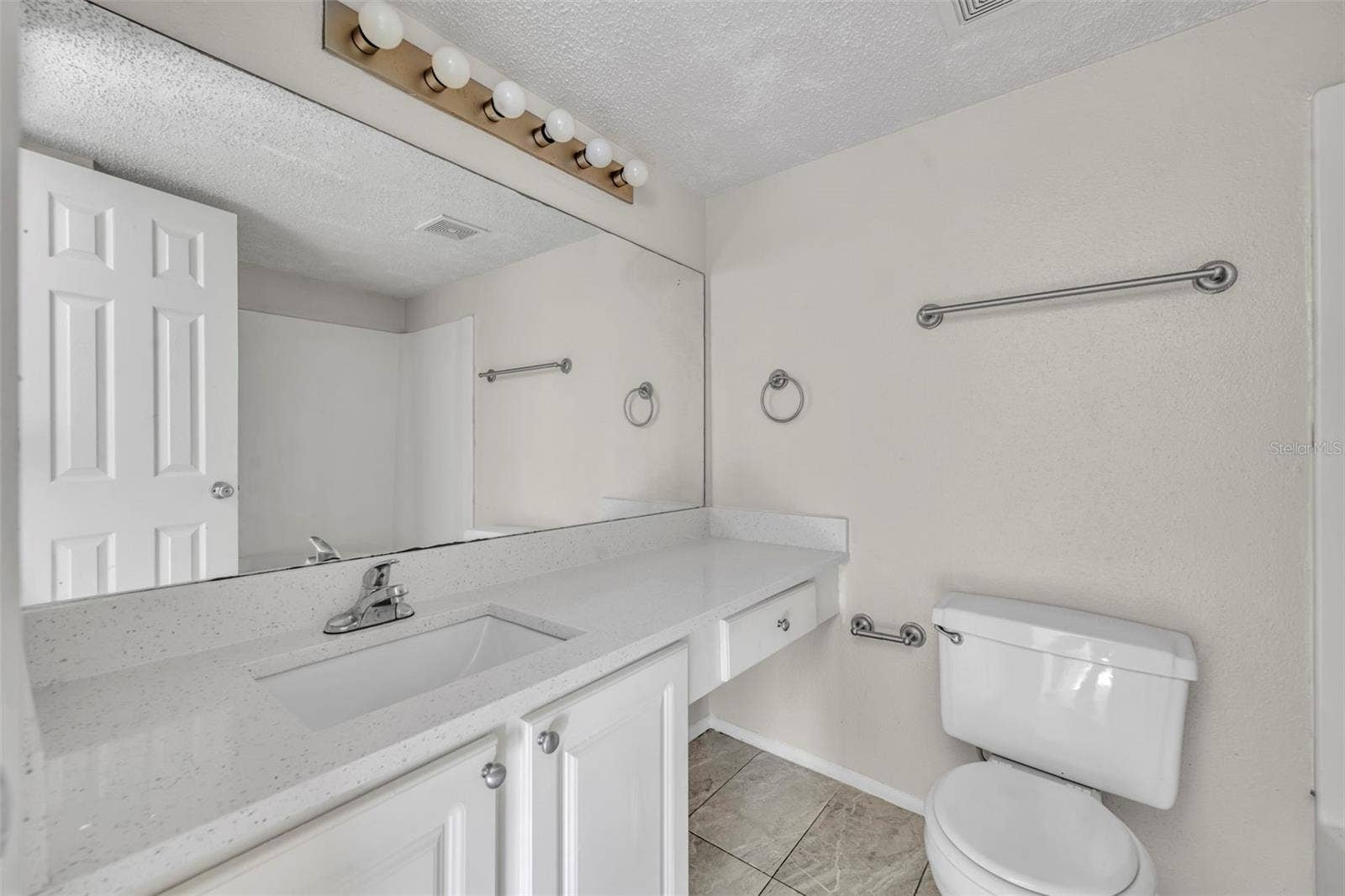 145 OYSTER BAY CIRCLE, #240, Altamonte Springs, FL 32701 145 OYSTER BAY CIRCLE, #240, Altamonte Springs, FL 32701