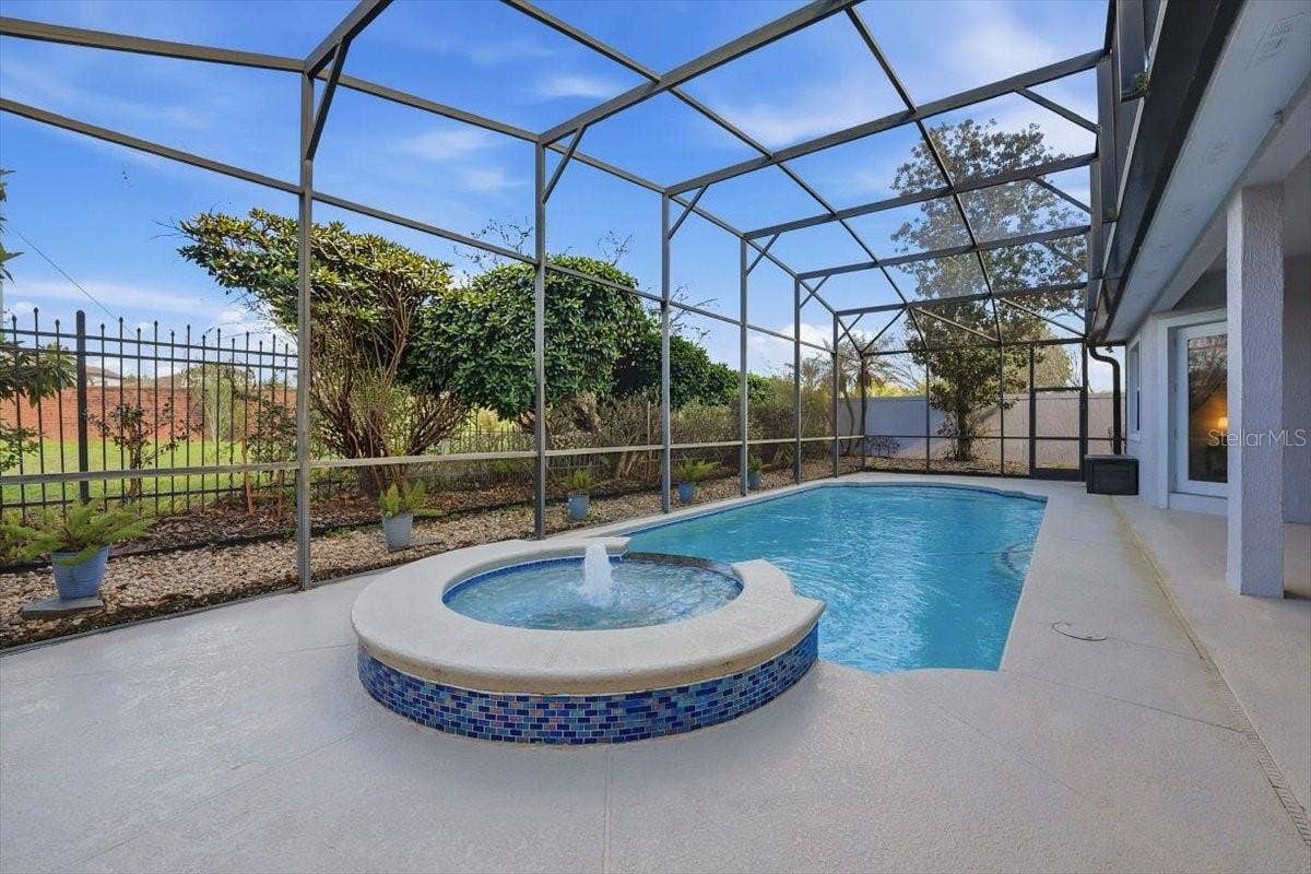10926 WOODCHASE CIRCLE, Orlando, FL 32836 bouganvillia digitally enhanced