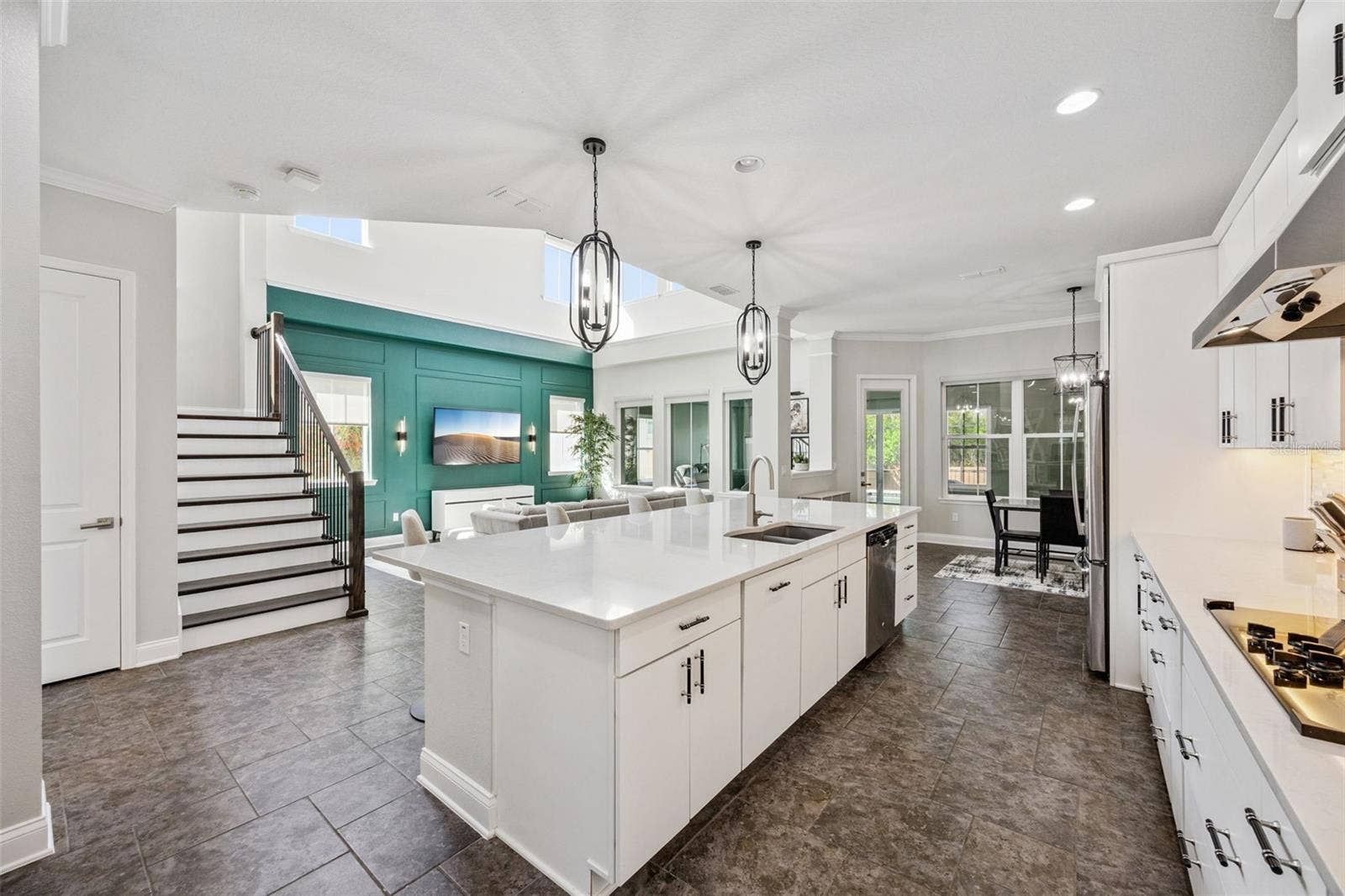 14160 ELIOT AVENUE, Orlando, FL 32827 Gourmet Kitchen