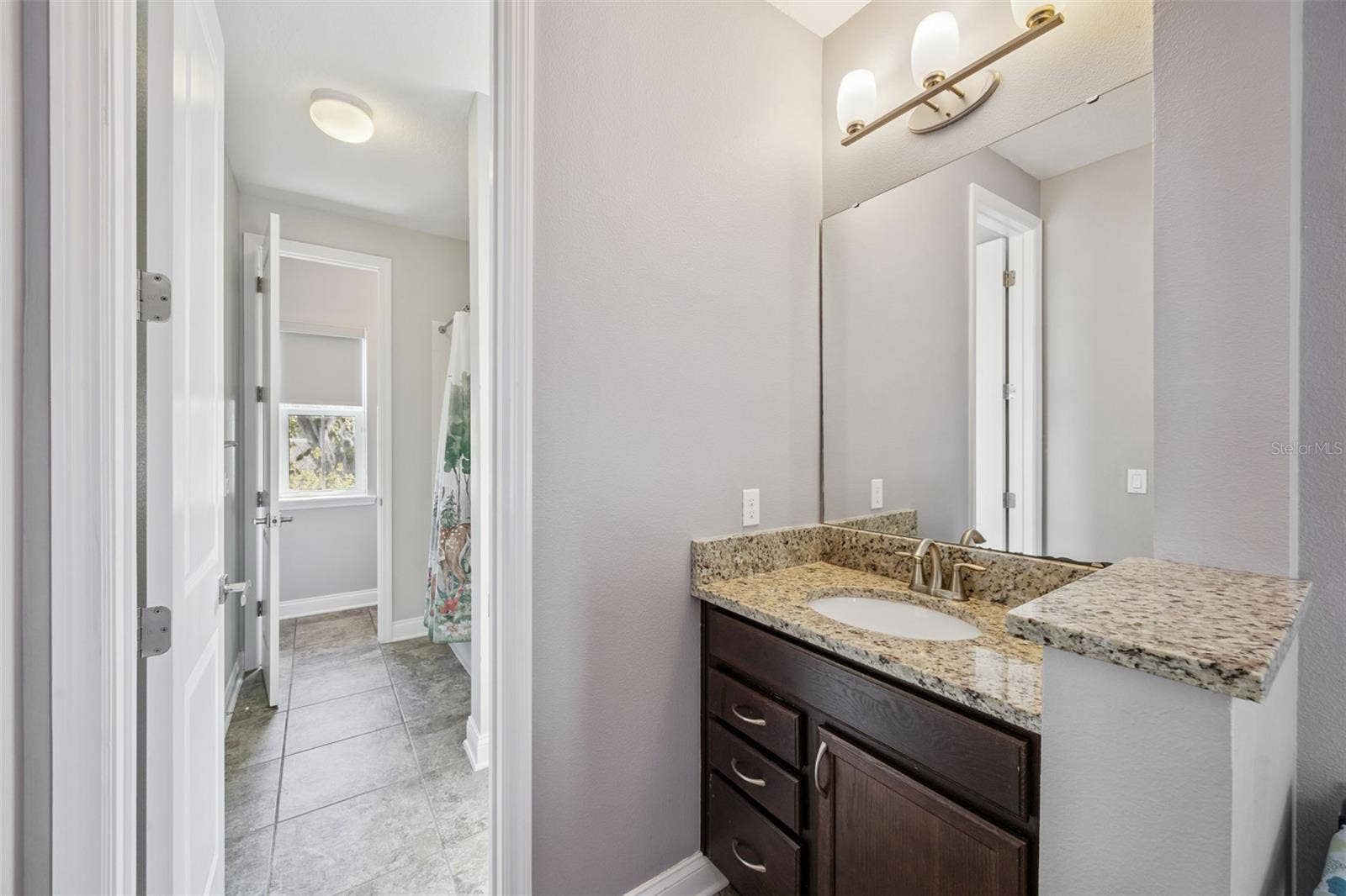 14160 ELIOT AVENUE, Orlando, FL 32827 Jack and Jill Bathroom