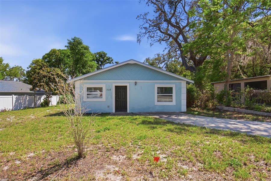 Property photo for 728 E SPRUCE STREET, Tarpon Springs, FL