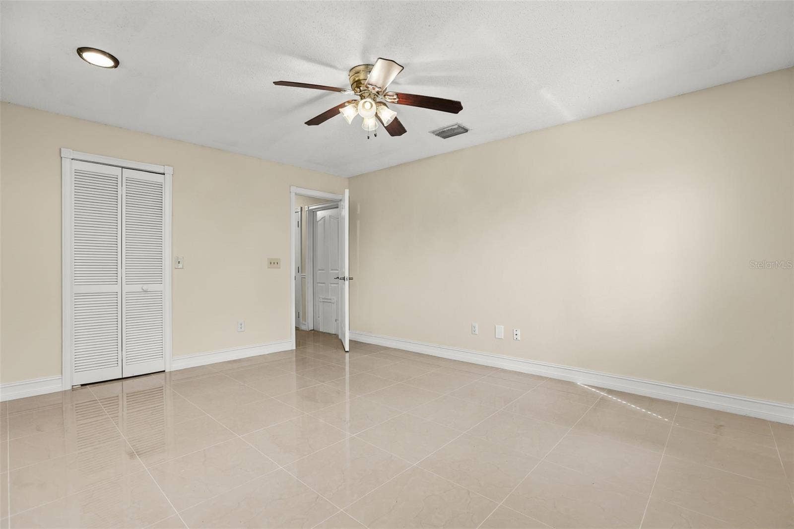 5332 DORRINGTON LANE, Orlando, FL 32821 5332 DORRINGTON LANE, Orlando, FL 32821
