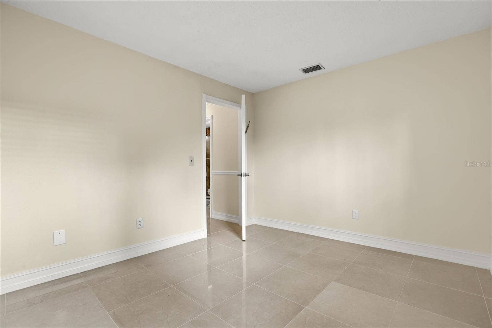 5332 DORRINGTON LANE, Orlando, FL 32821 5332 DORRINGTON LANE, Orlando, FL 32821