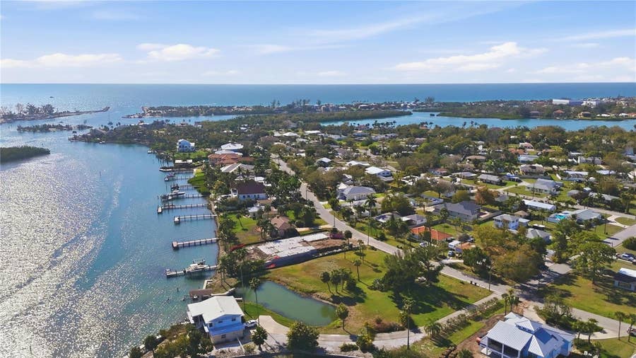 Property photo for 0 BAYVIEW PARKWAY, Nokomis, FL