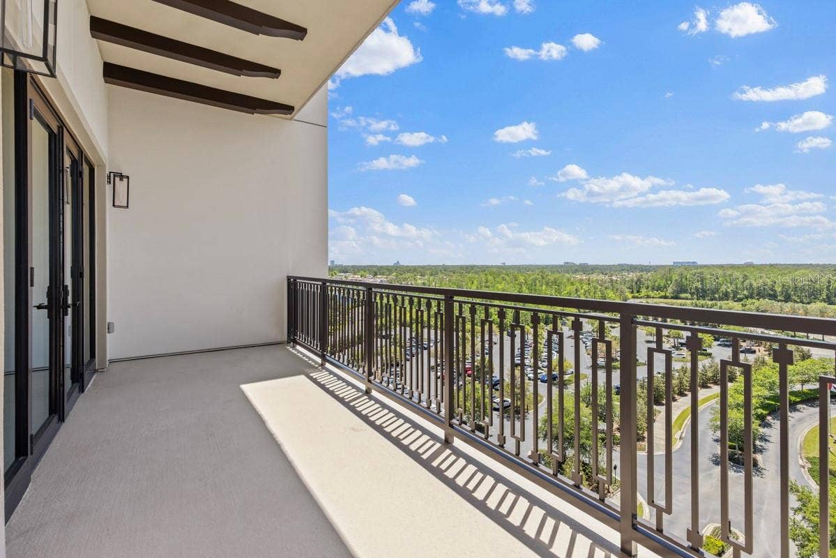 10160 AUTUMN MIST LANE, #800, Golden Oak, FL 32836 Private balcony