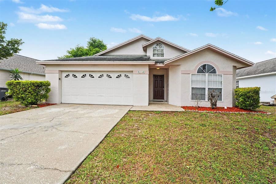 Property photo for 204 KINGSHILL COURT SE, Winter Haven, FL