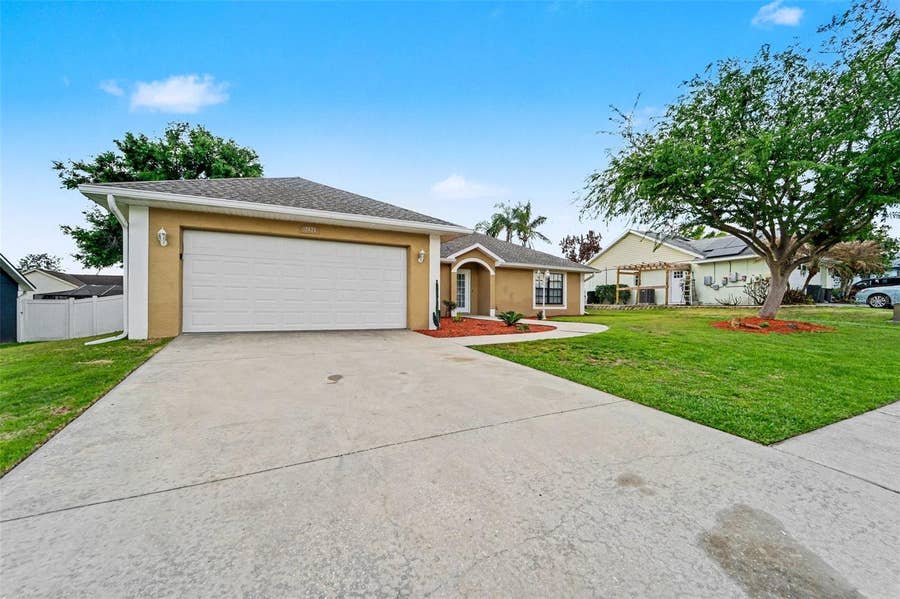 Property photo for 38820 BERTA DRIVE, Zephyrhills, FL
