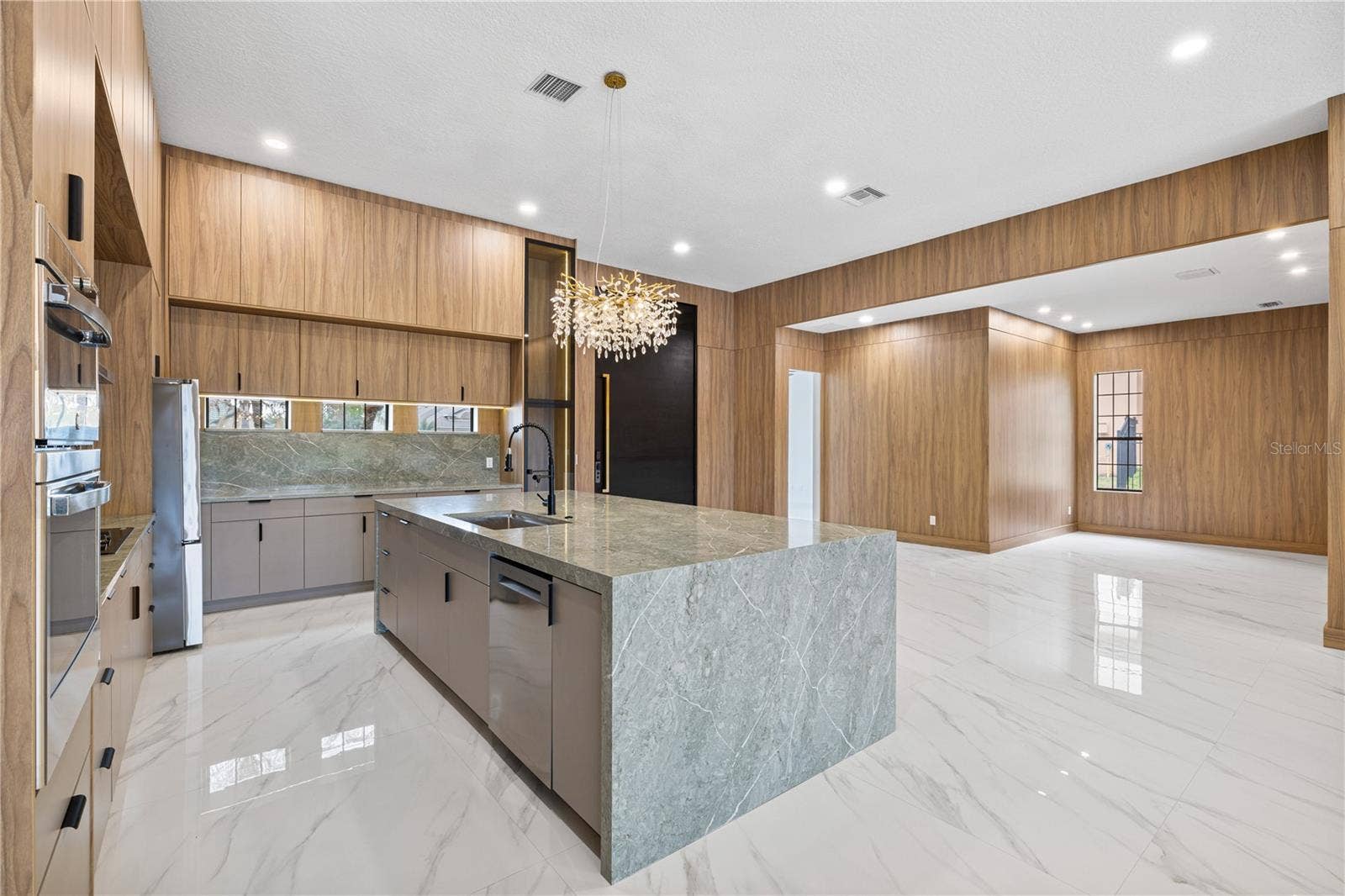 812 JOHNS POINT DRIVE, Oakland, FL 34787 812 JOHNS POINT DRIVE, Oakland, FL 34787