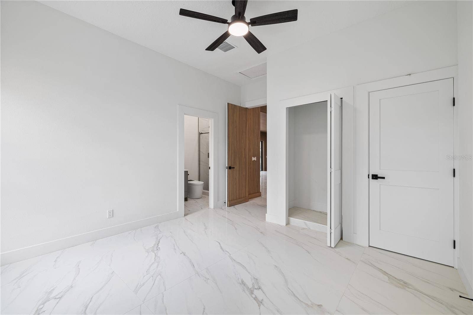812 JOHNS POINT DRIVE, Oakland, FL 34787 812 JOHNS POINT DRIVE, Oakland, FL 34787