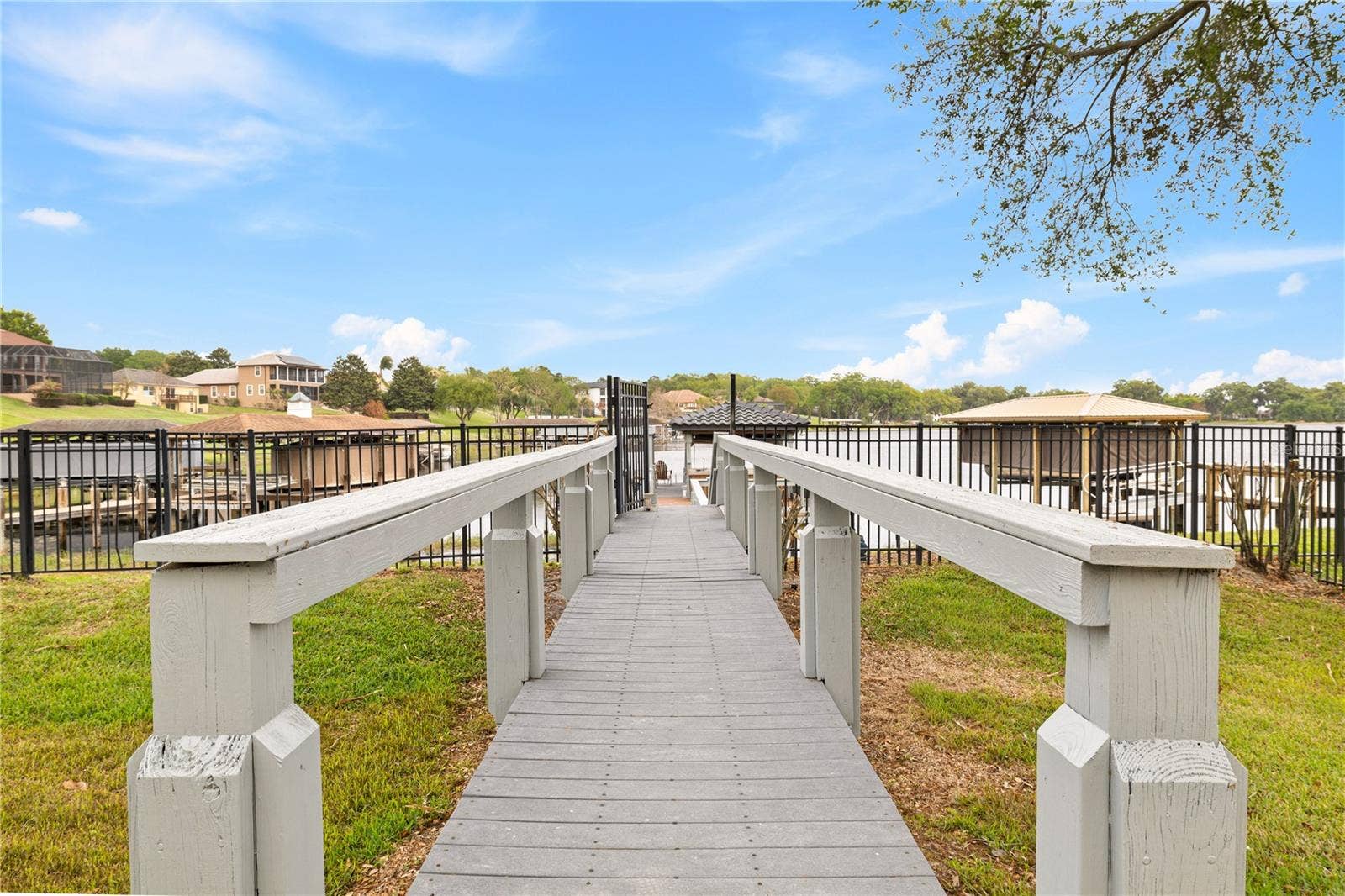 812 JOHNS POINT DRIVE, Oakland, FL 34787 812 JOHNS POINT DRIVE, Oakland, FL 34787