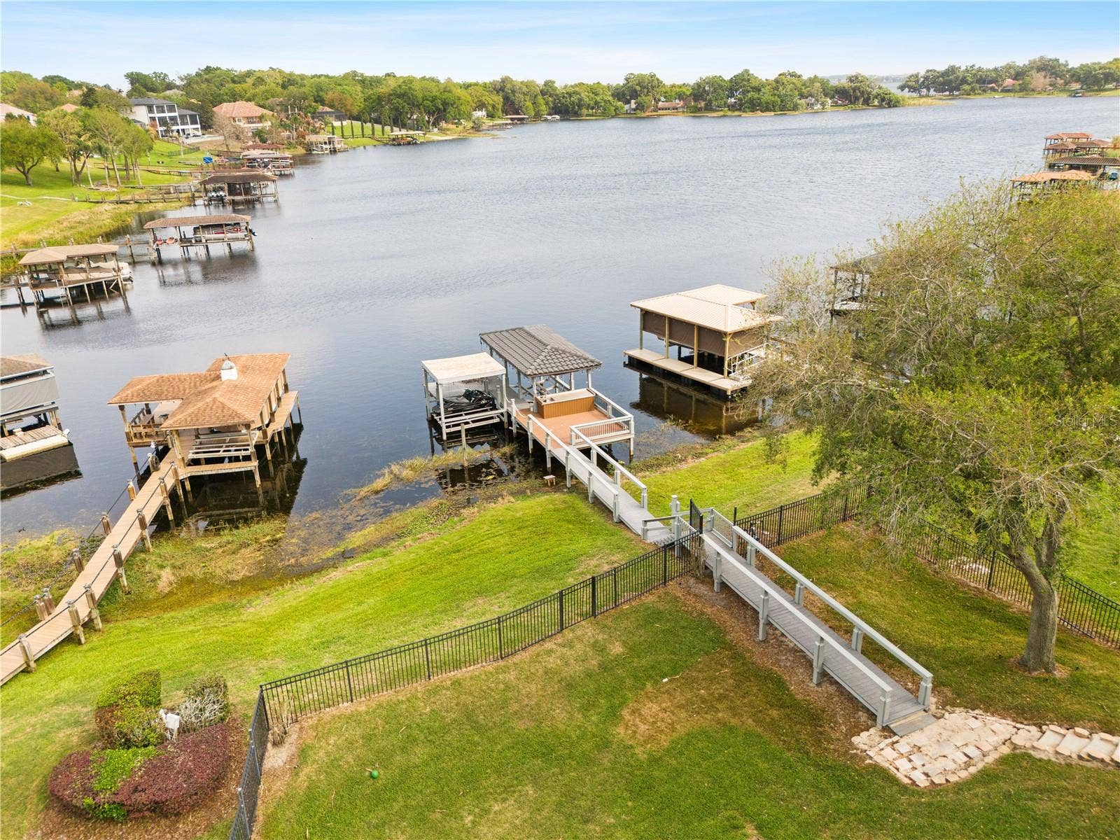 812 JOHNS POINT DRIVE, Oakland, FL 34787 812 JOHNS POINT DRIVE, Oakland, FL 34787