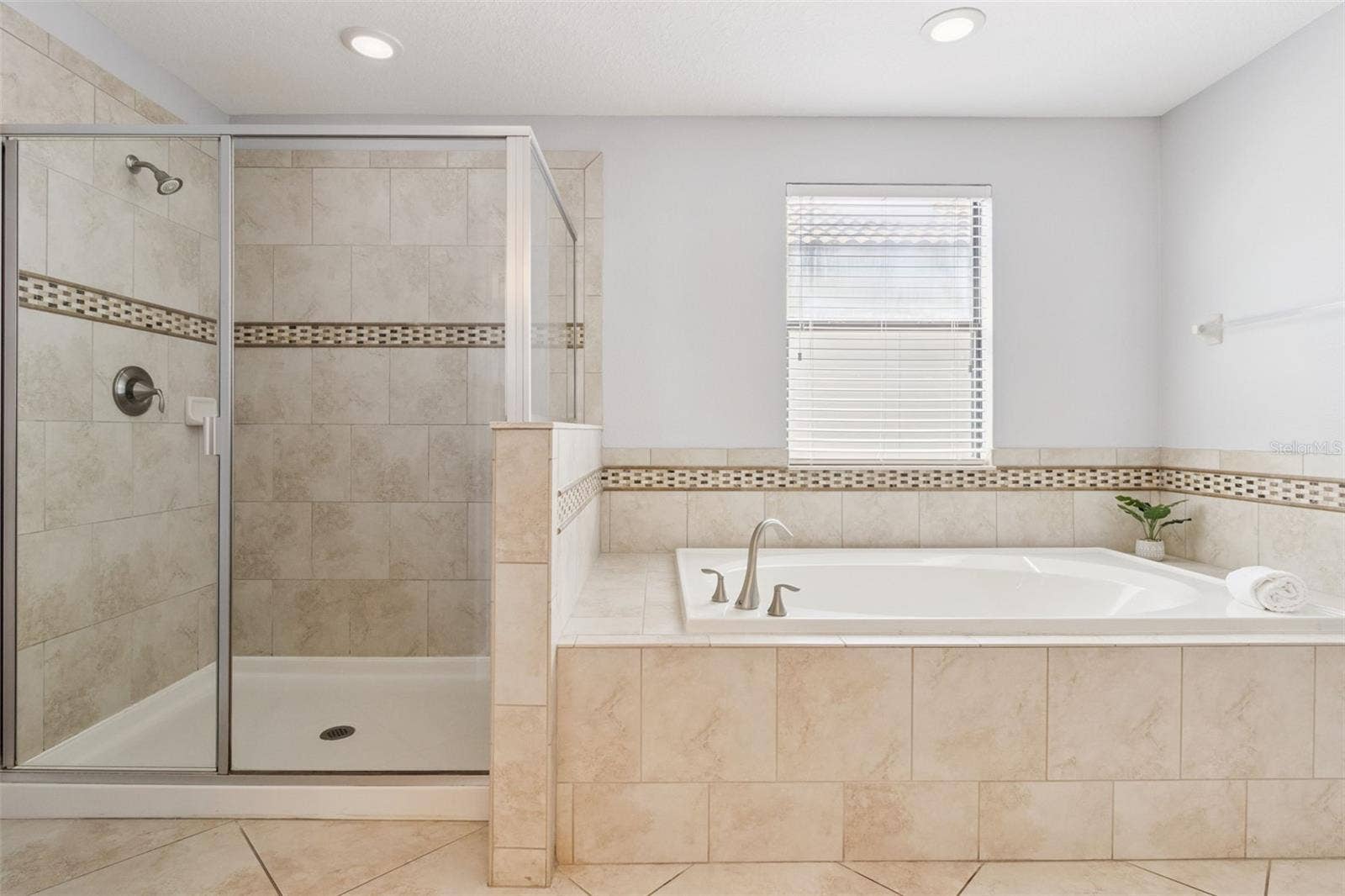 9027 SHADOW MOUNTAIN STREET, Davenport, FL 33896 9027 SHADOW MOUNTAIN STREET, Davenport, FL 33896