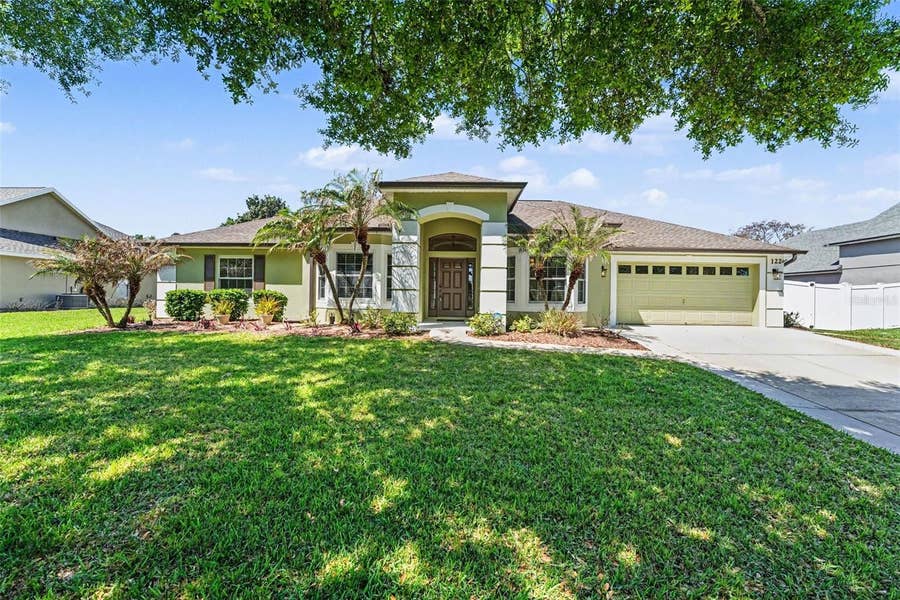 Property photo for 122 COSTA LOOP, Auburndale, FL