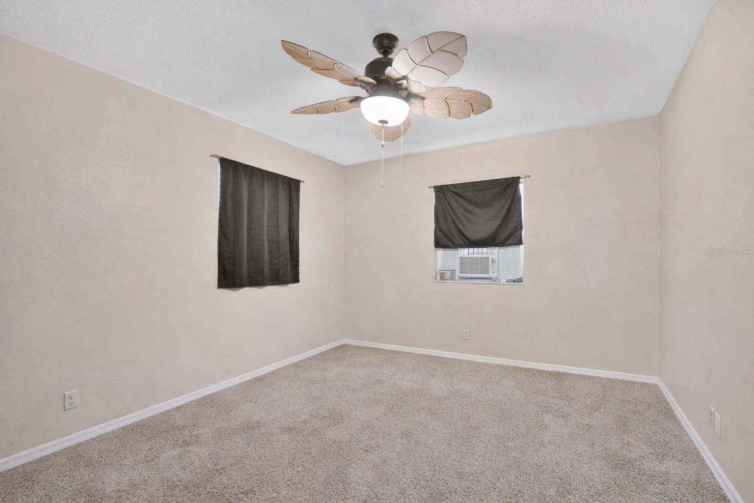 722 TUCKER AVENUE, Orlando, FL 32807 722 TUCKER AVENUE, Orlando, FL 32807