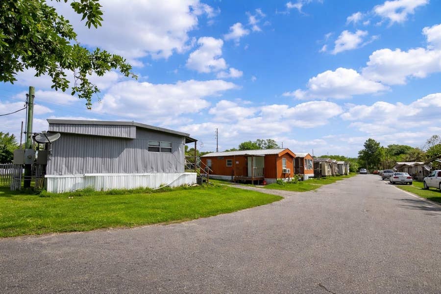 Property photo for 15992 W COLONIAL DRIVE, Oakland, FL