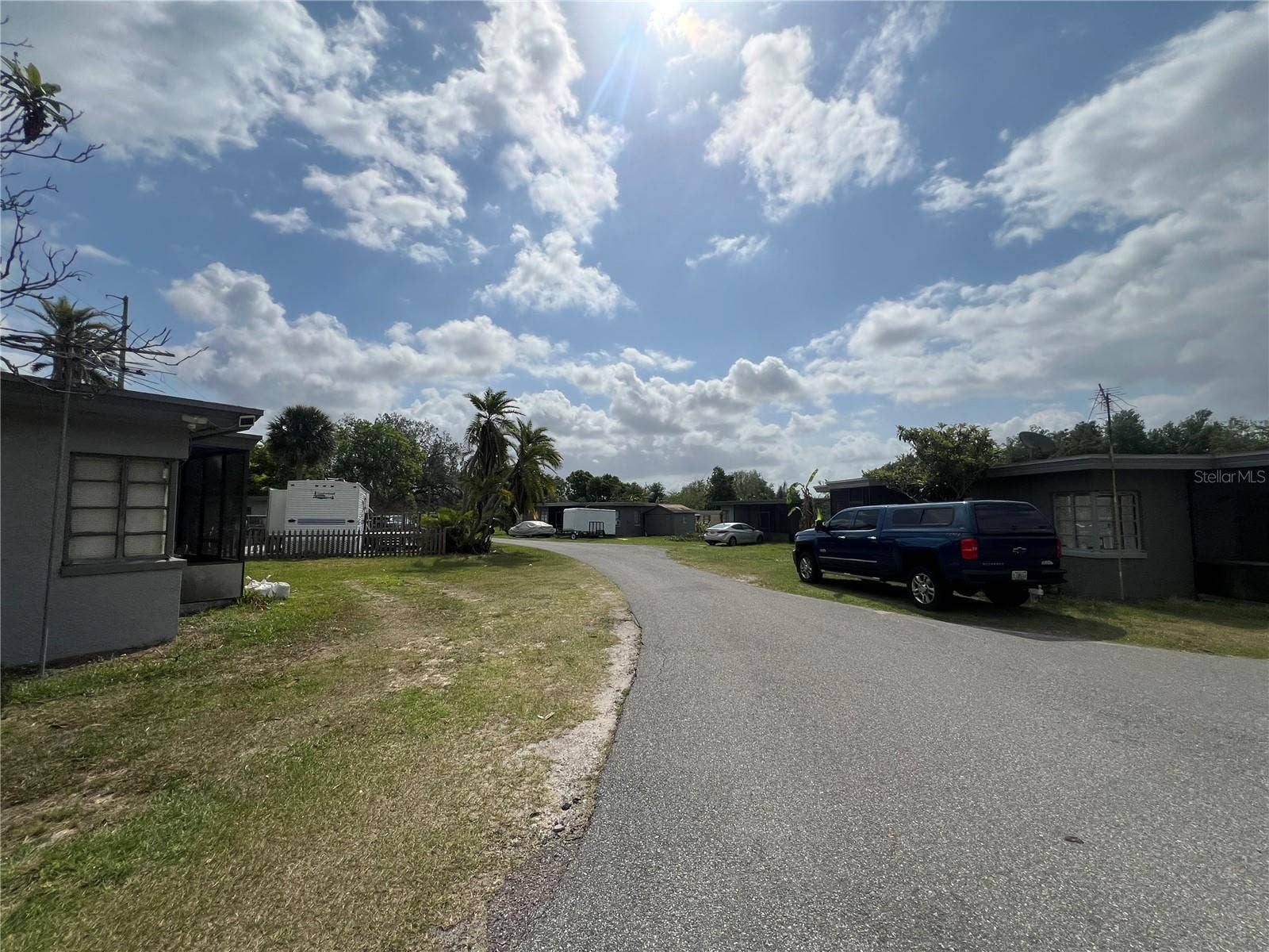 15992 W COLONIAL DRIVE, Oakland, FL 34787 15992 W COLONIAL DRIVE, Oakland, FL 34787
