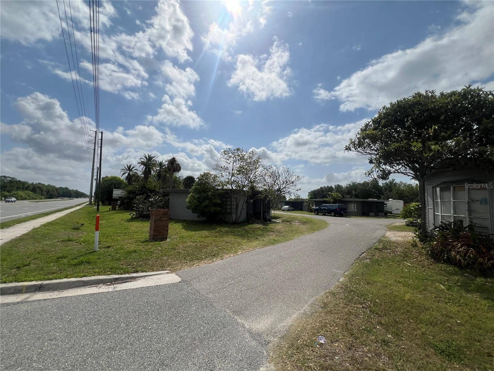 15992 W COLONIAL DRIVE, Oakland, FL 34787 Entrance