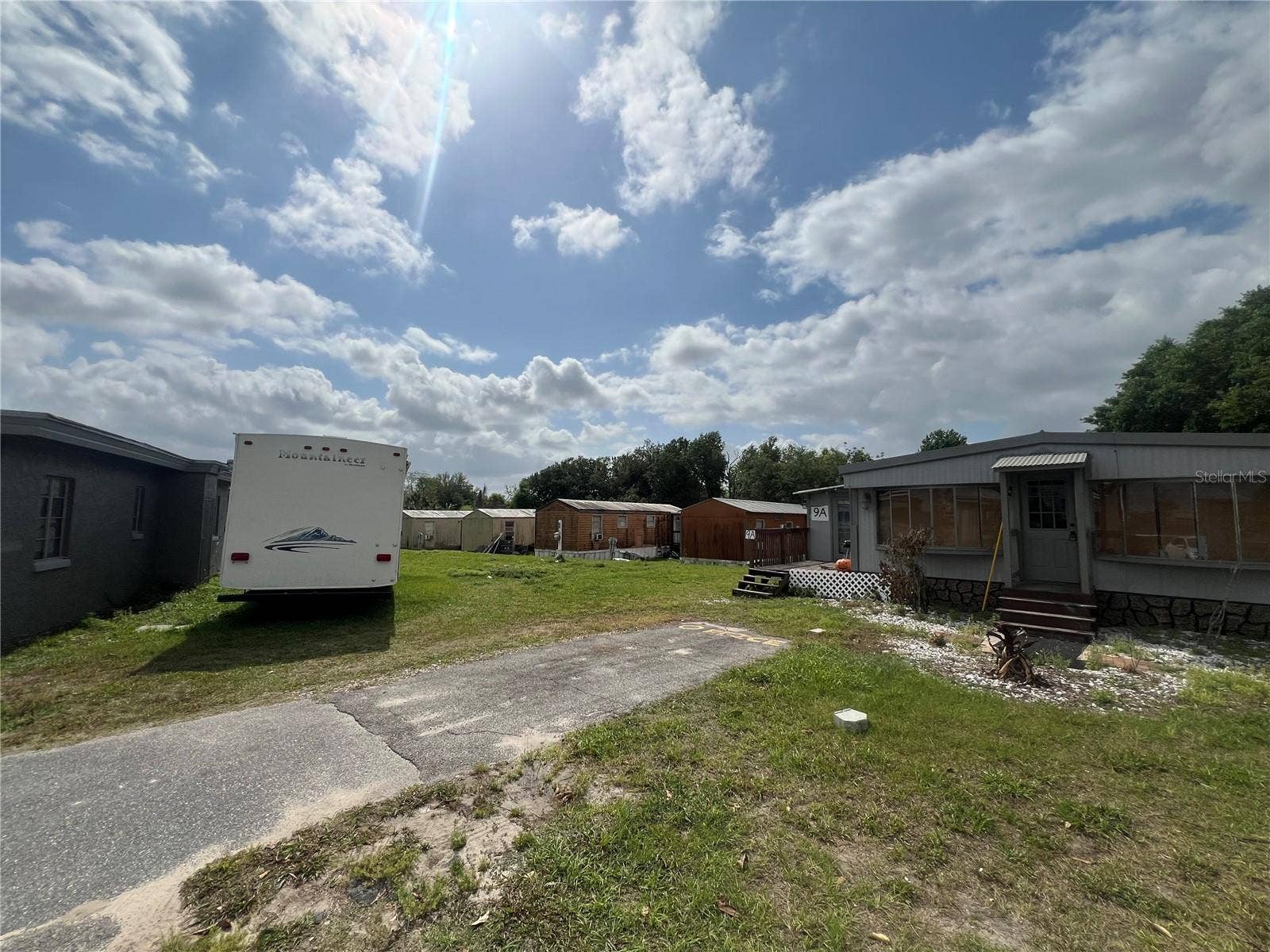 15992 W COLONIAL DRIVE, Oakland, FL 34787 15992 W COLONIAL DRIVE, Oakland, FL 34787