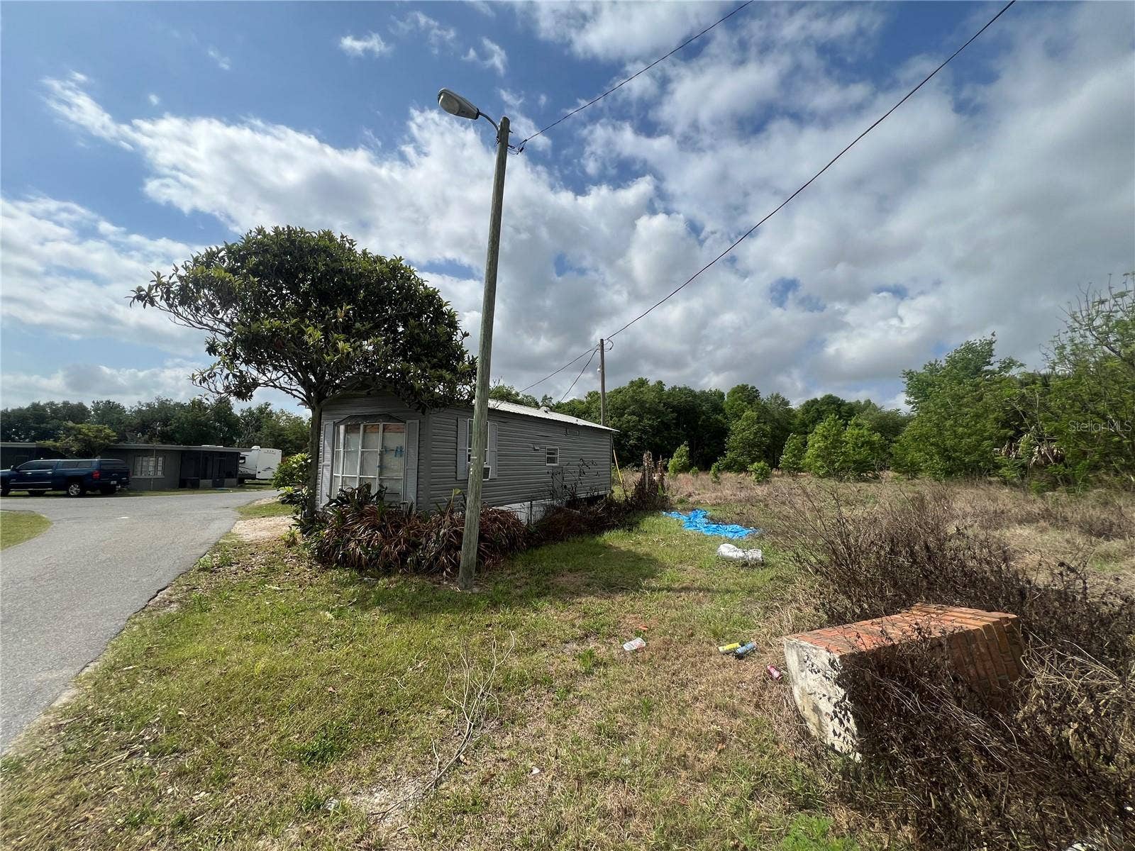 15992 W COLONIAL DRIVE, Oakland, FL 34787 15992 W COLONIAL DRIVE, Oakland, FL 34787