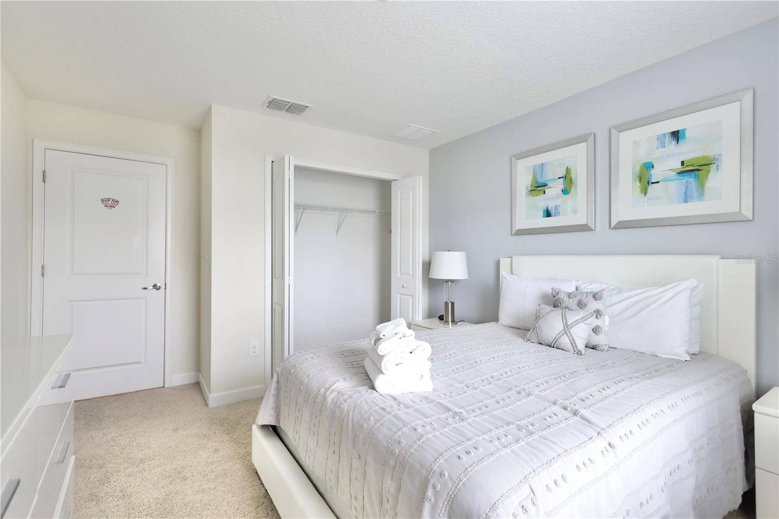 9063 DOGLEG DRIVE, Davenport, FL 33896 9063 DOGLEG DRIVE, Davenport, FL 33896