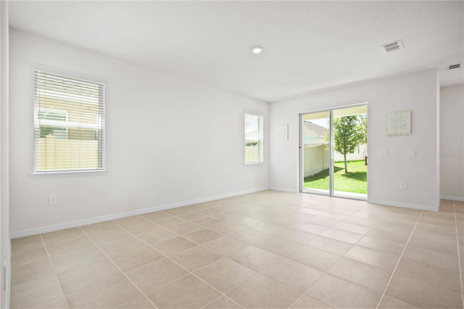 951 VINEYARD RIDGE ROAD, Minneola, FL 34715 951 VINEYARD RIDGE ROAD, Minneola, FL 34715