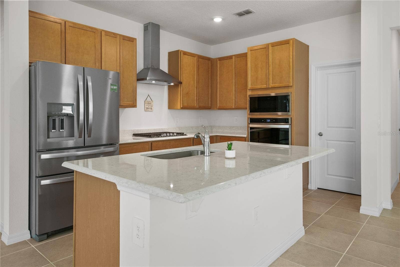 951 VINEYARD RIDGE ROAD, Minneola, FL 34715 951 VINEYARD RIDGE ROAD, Minneola, FL 34715