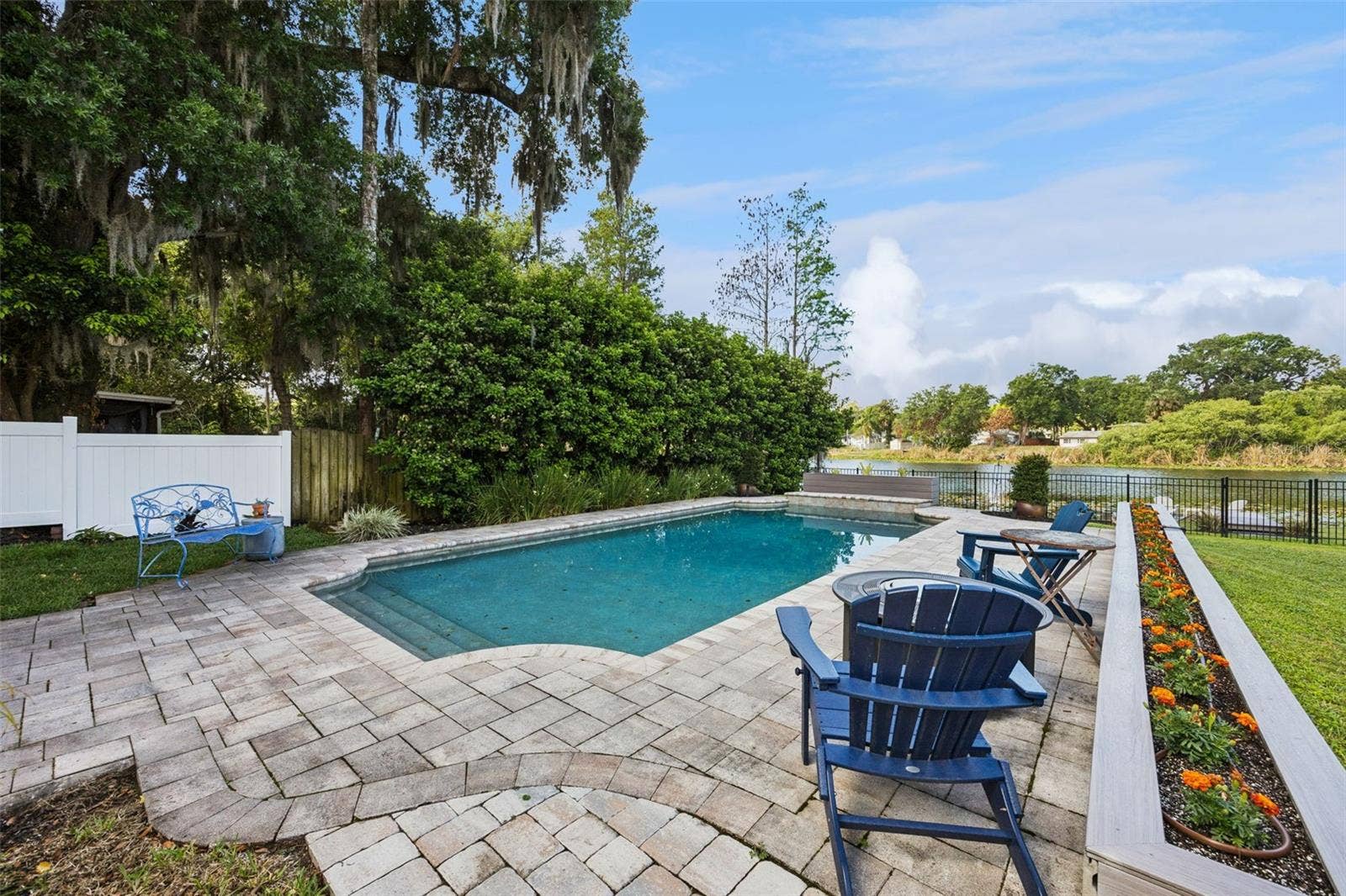 2100 MAE STREET, Orlando, FL 32806 2100 MAE STREET, Orlando, FL 32806