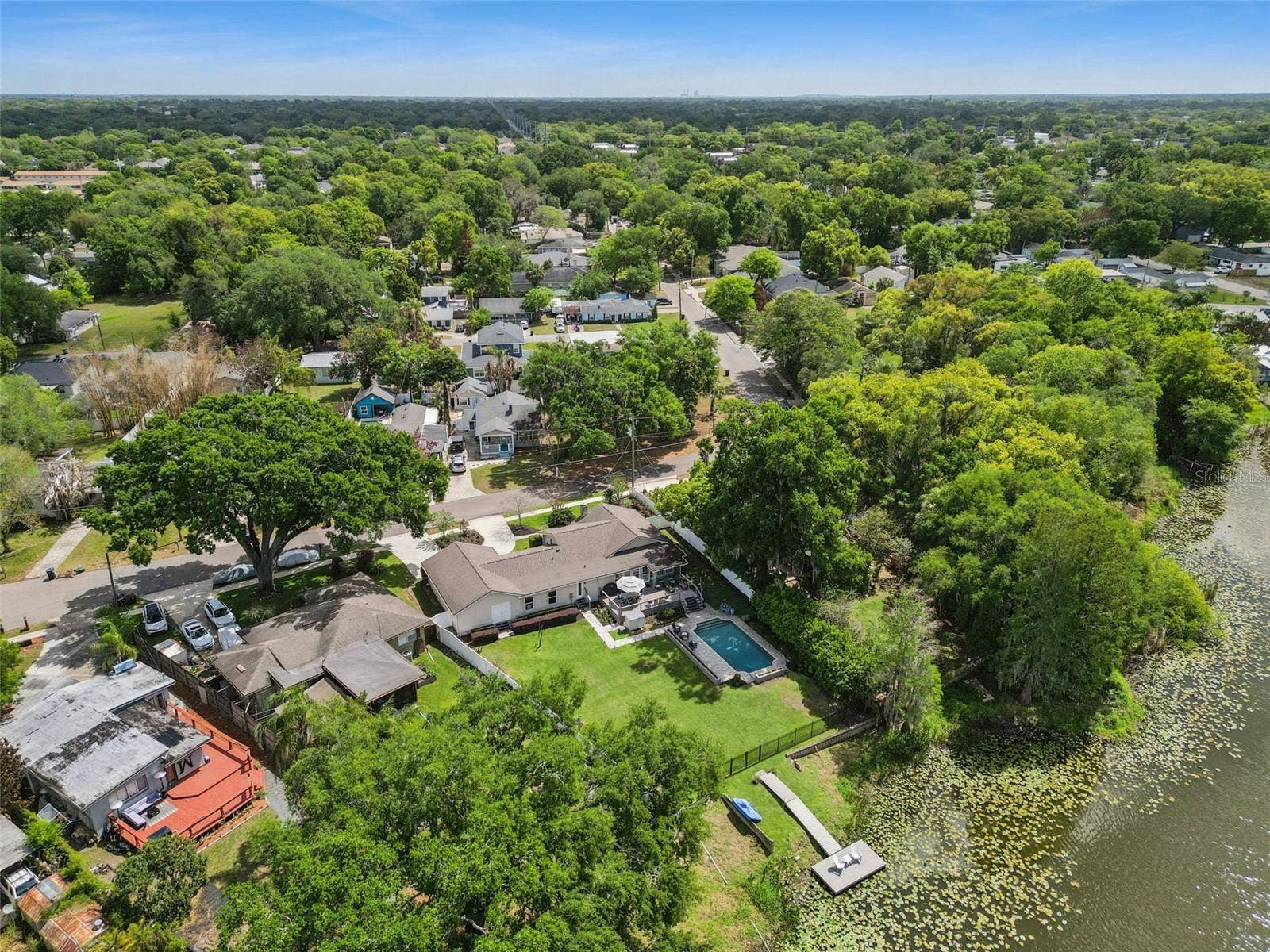 2100 MAE STREET, Orlando, FL 32806 2100 MAE STREET, Orlando, FL 32806