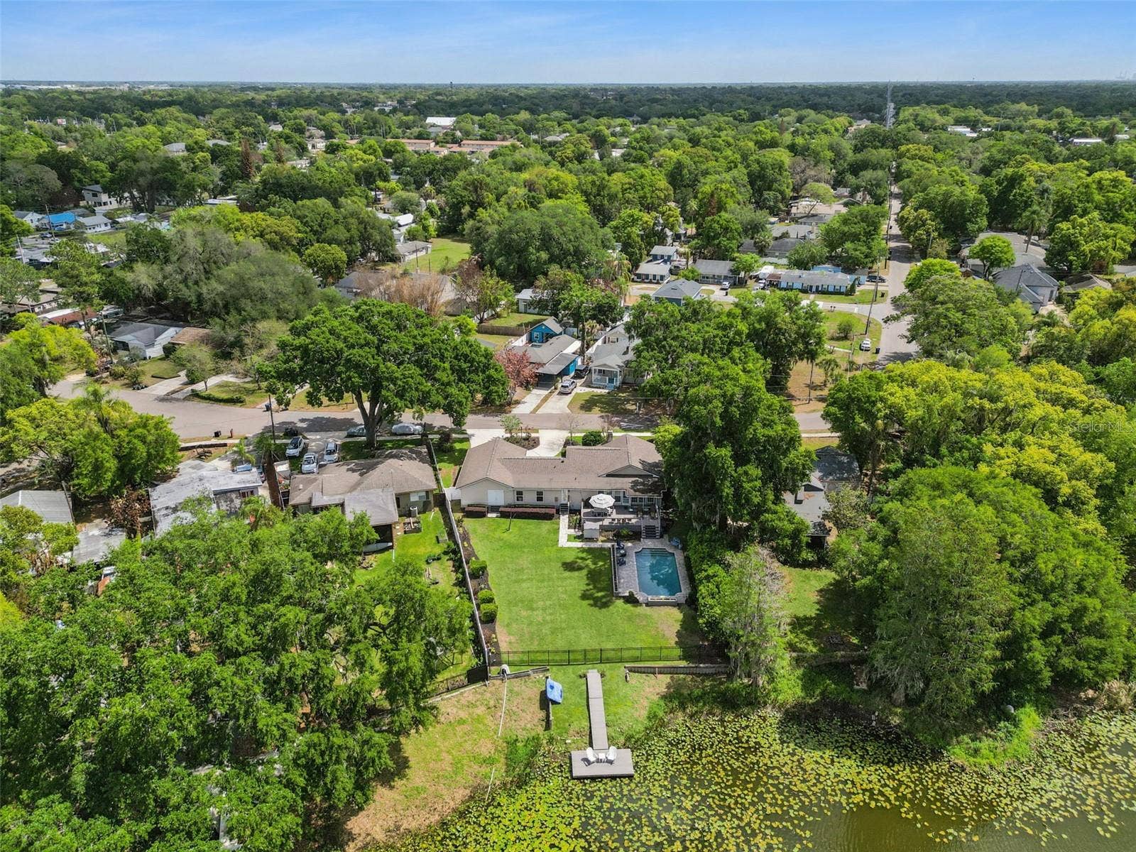 2100 MAE STREET, Orlando, FL 32806 2100 MAE STREET, Orlando, FL 32806