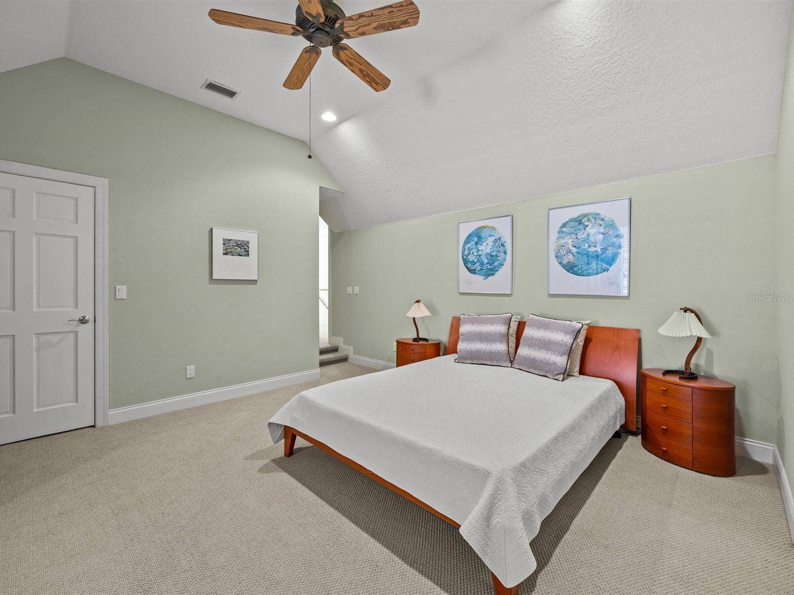 9744 COVENT GARDEN DRIVE, Orlando, FL 32827 9744 COVENT GARDEN DRIVE, Orlando, FL 32827