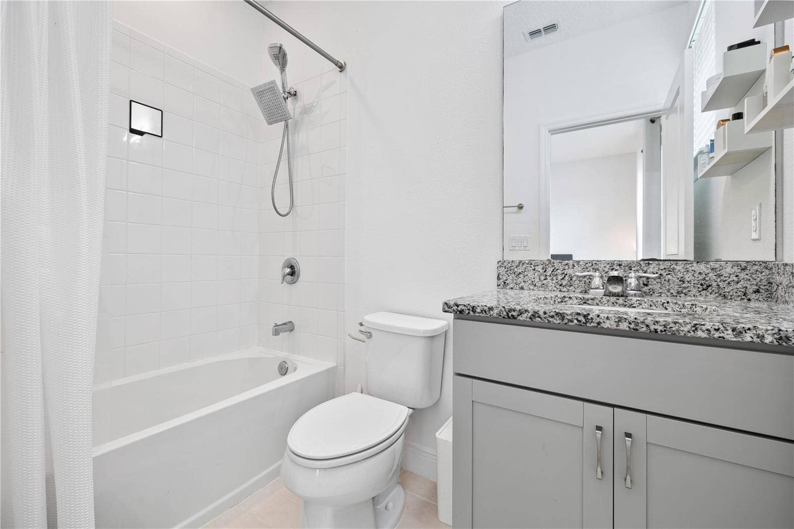 15518 HONEY MANDARIN WAY, Winter Garden, FL 34787 15518 HONEY MANDARIN WAY, Winter Garden, FL 34787