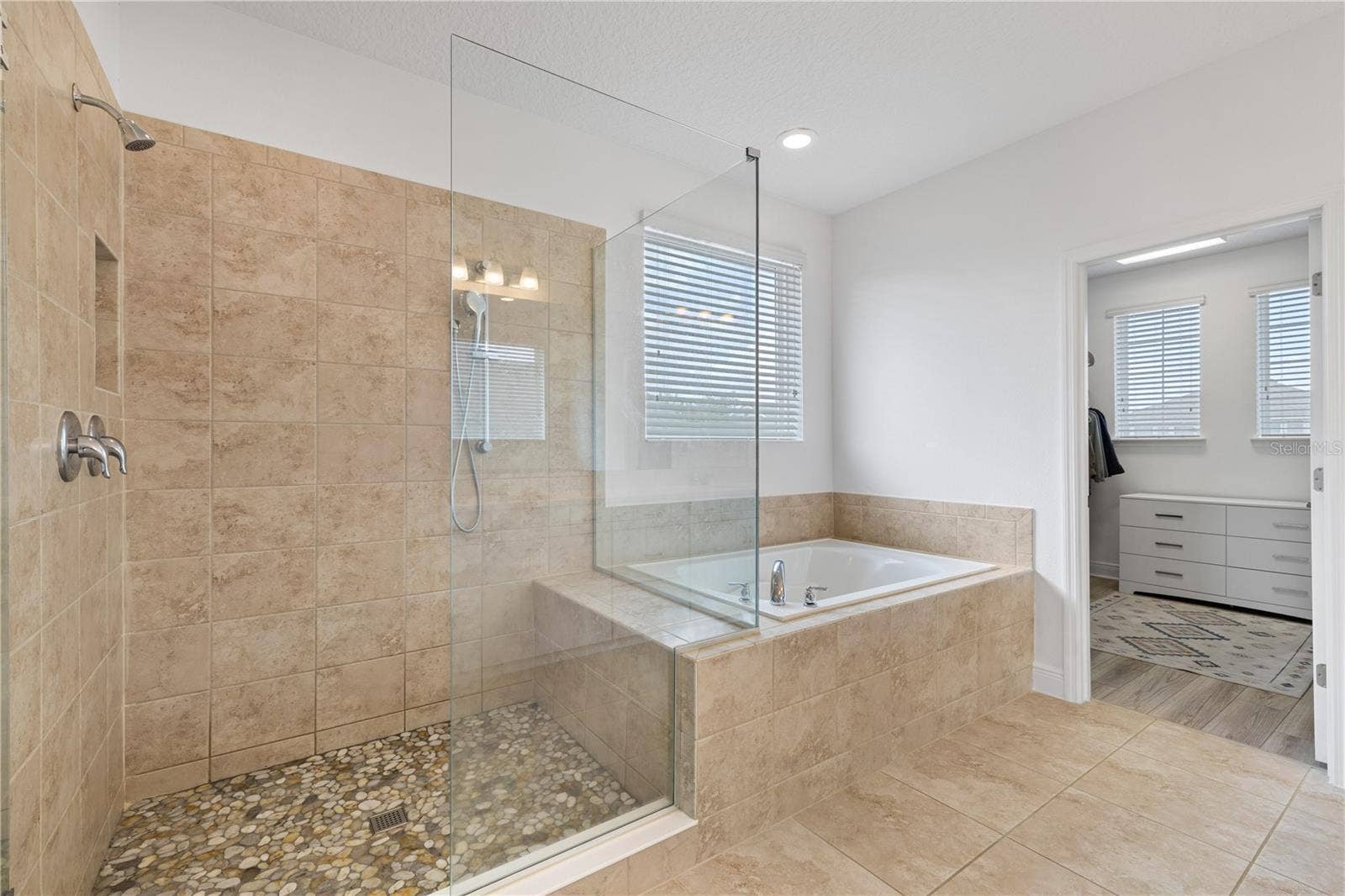 15518 HONEY MANDARIN WAY, Winter Garden, FL 34787 15518 HONEY MANDARIN WAY, Winter Garden, FL 34787
