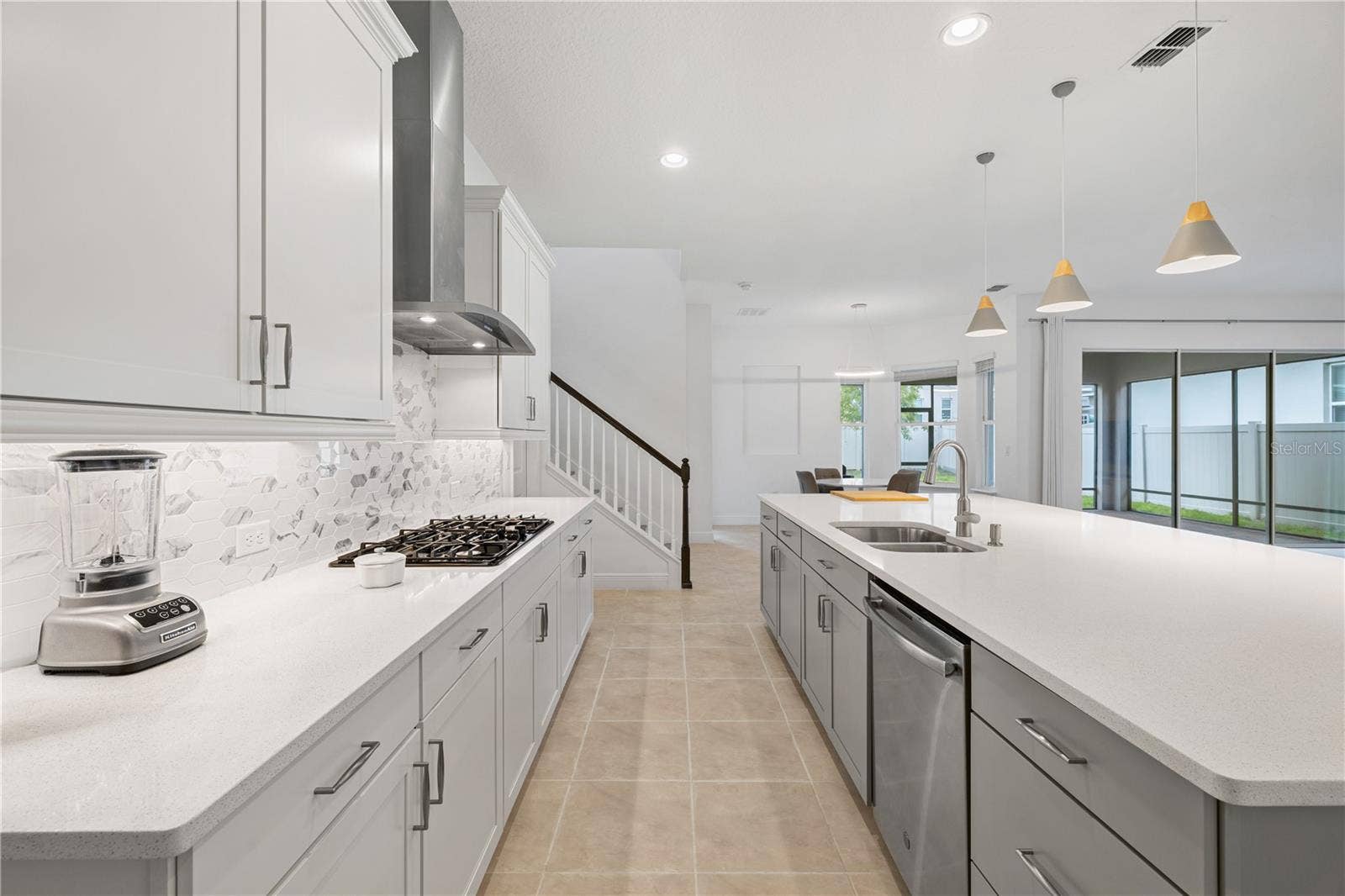 15518 HONEY MANDARIN WAY, Winter Garden, FL 34787 15518 HONEY MANDARIN WAY, Winter Garden, FL 34787