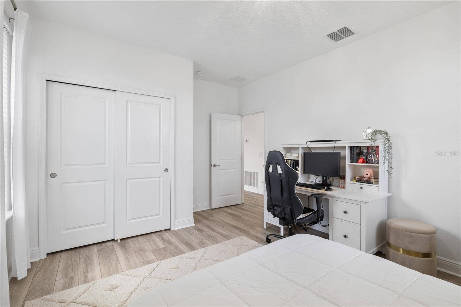 15518 HONEY MANDARIN WAY, Winter Garden, FL 34787 15518 HONEY MANDARIN WAY, Winter Garden, FL 34787