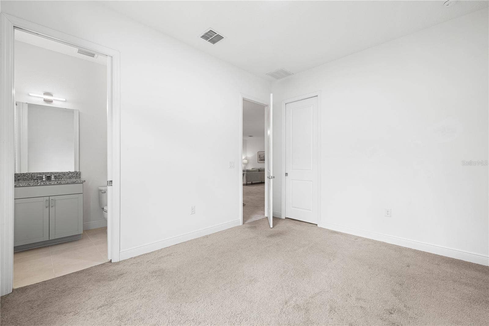 15518 HONEY MANDARIN WAY, Winter Garden, FL 34787 15518 HONEY MANDARIN WAY, Winter Garden, FL 34787
