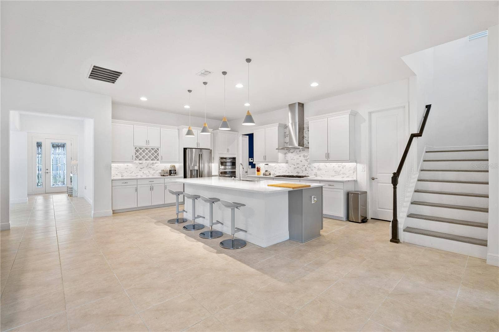 15518 HONEY MANDARIN WAY, Winter Garden, FL 34787 15518 HONEY MANDARIN WAY, Winter Garden, FL 34787