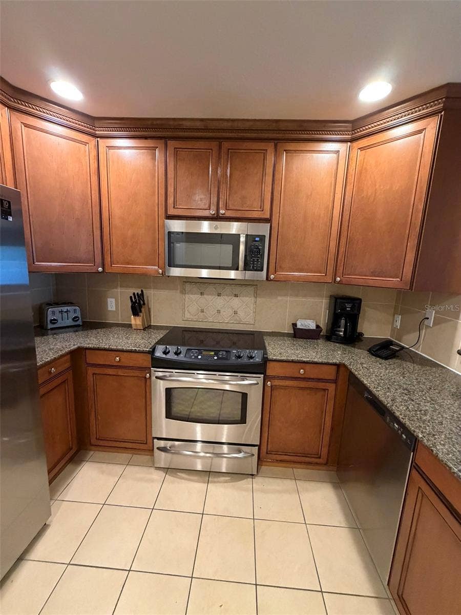 7656 WHISPER WAY, #401, Reunion, FL 34747 7656 WHISPER WAY, #401, Reunion, FL 34747