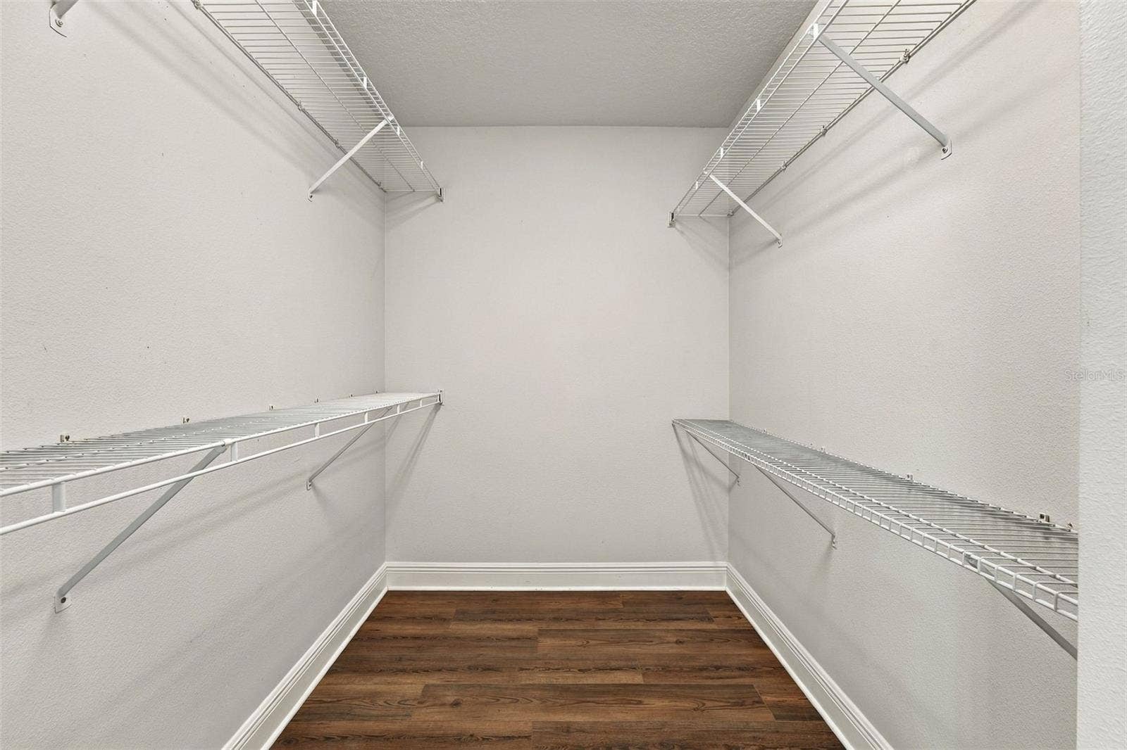 2202 ELIZABETH AVENUE, #B, Orlando, FL 32804 Primary Walk-in Closet