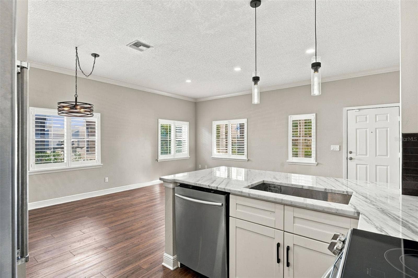 2202 ELIZABETH AVENUE, #B, Orlando, FL 32804 2202 ELIZABETH AVENUE, #B, Orlando, FL 32804