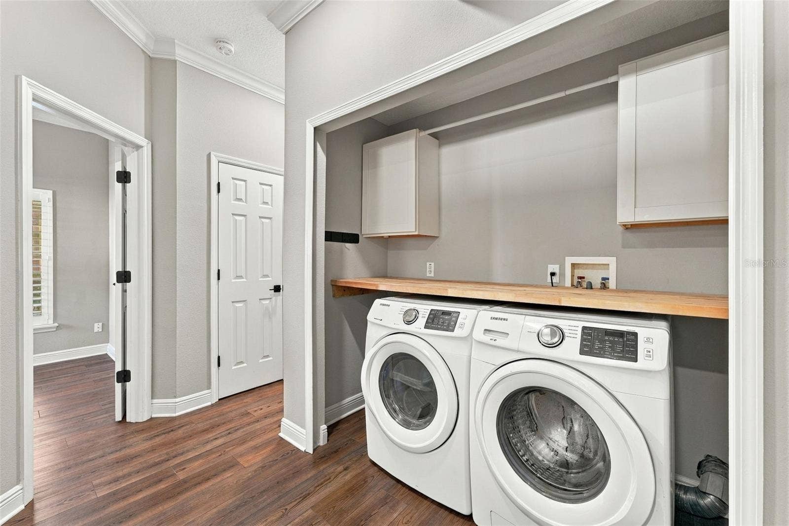 2202 ELIZABETH AVENUE, #B, Orlando, FL 32804 Indoor Laundry Room