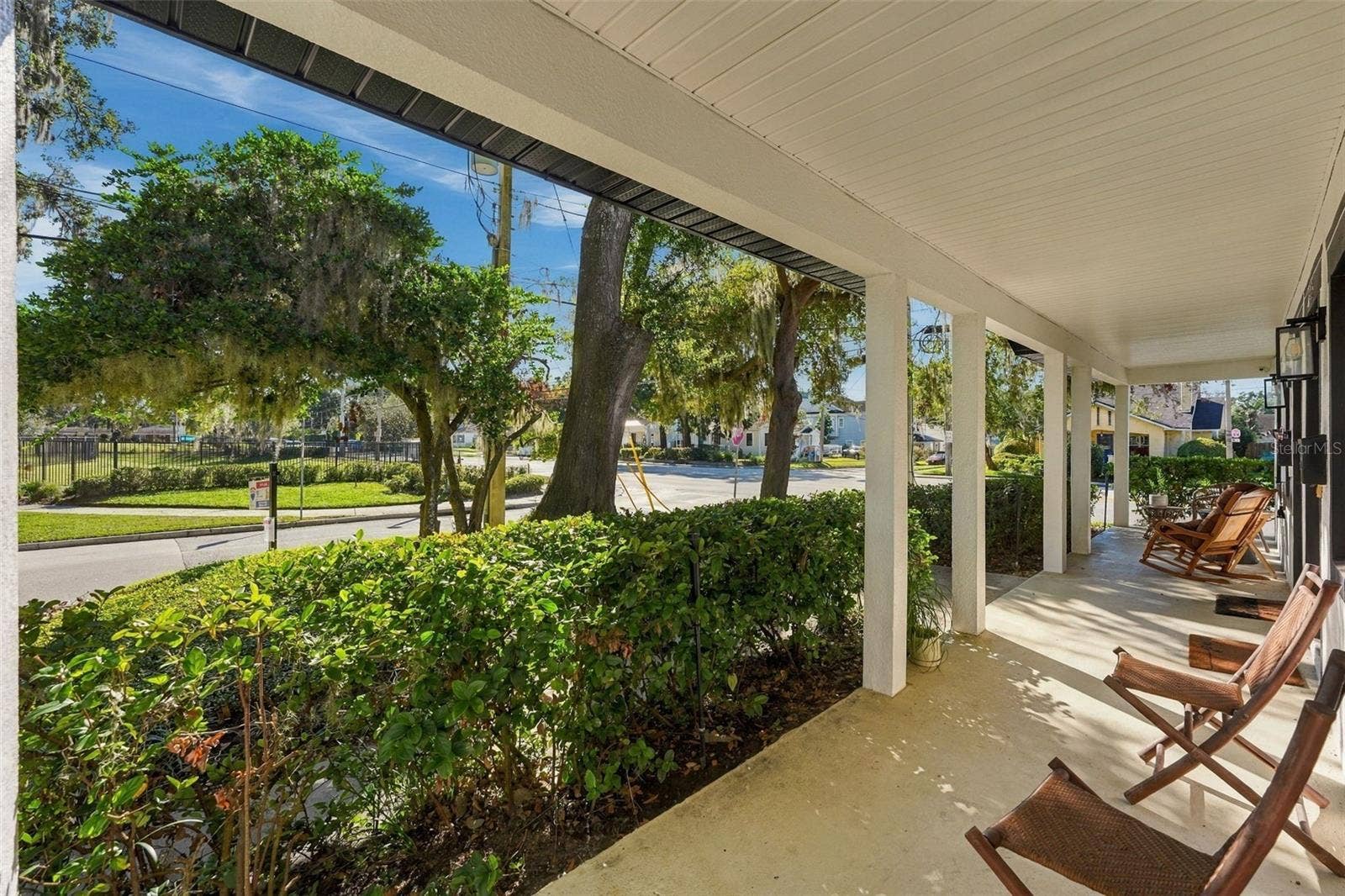 2202 ELIZABETH AVENUE, #B, Orlando, FL 32804 Covered Front Patio