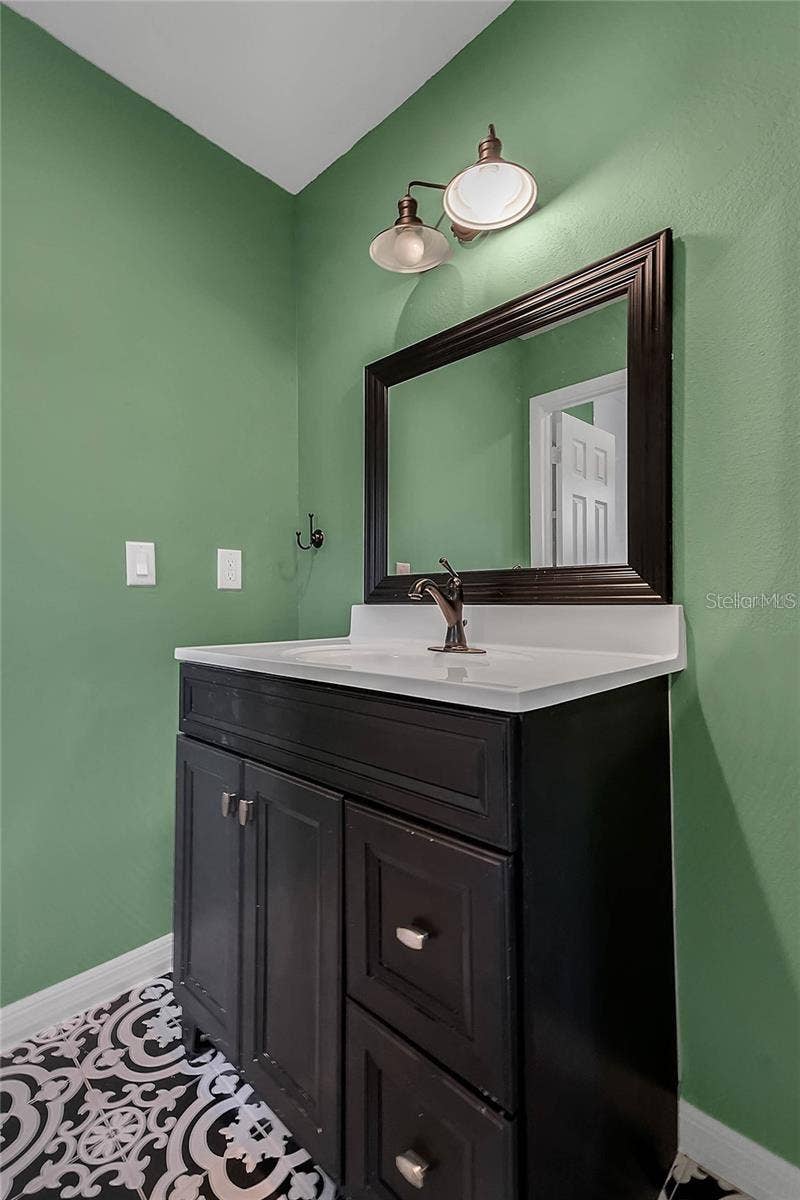 5607 SPRING RUN AVENUE, Orlando, FL 32819 5607 SPRING RUN AVENUE, Orlando, FL 32819