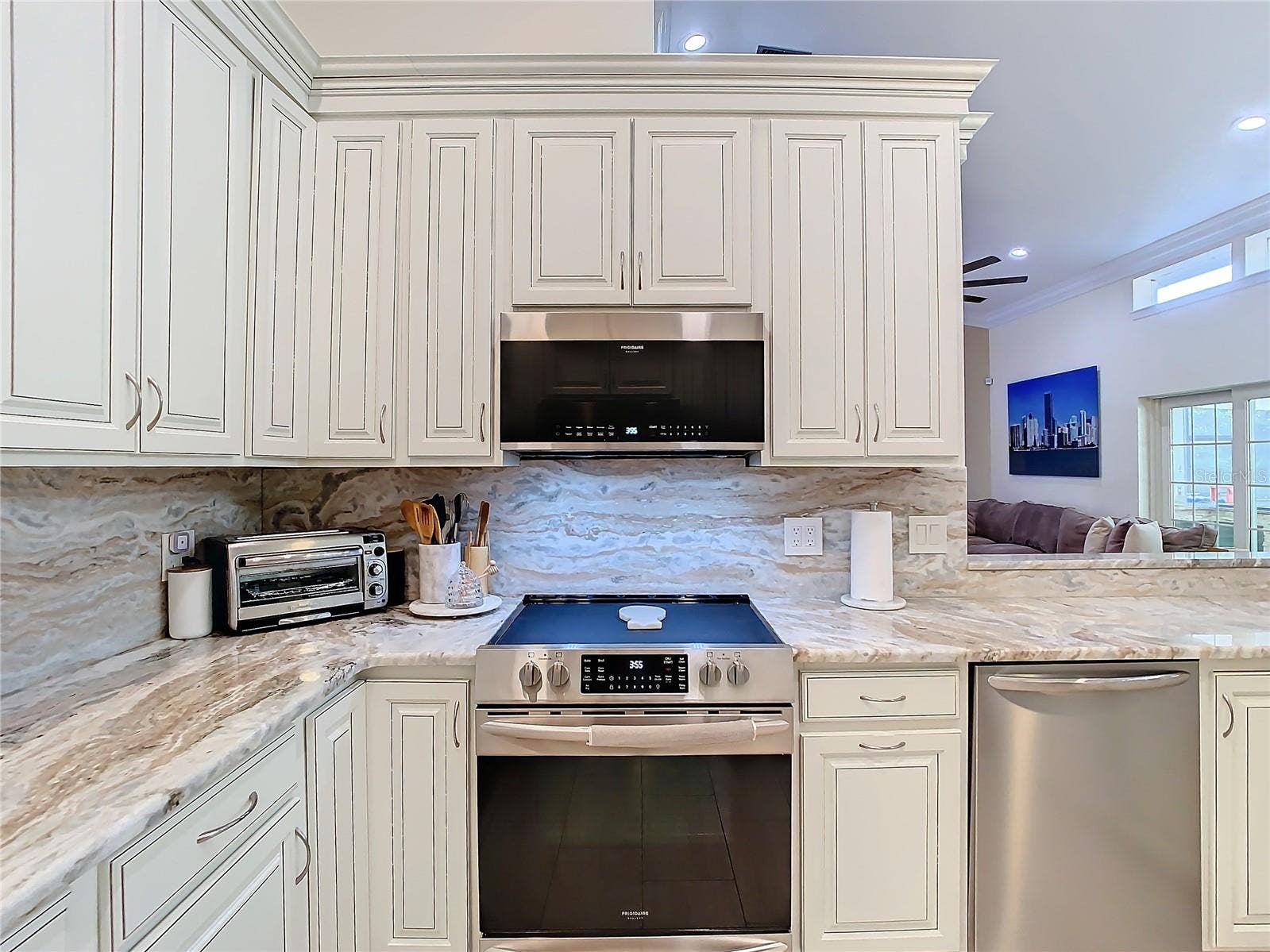 8707 FERNWICKE COURT, Orlando, FL 32819 Great for Entertaining