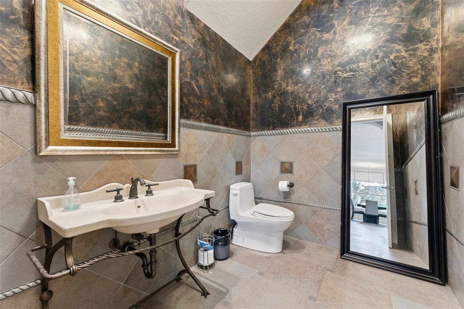 3545 LEGACY HILLS COURT, Longwood, FL 32779 3545 LEGACY HILLS COURT, Longwood, FL 32779