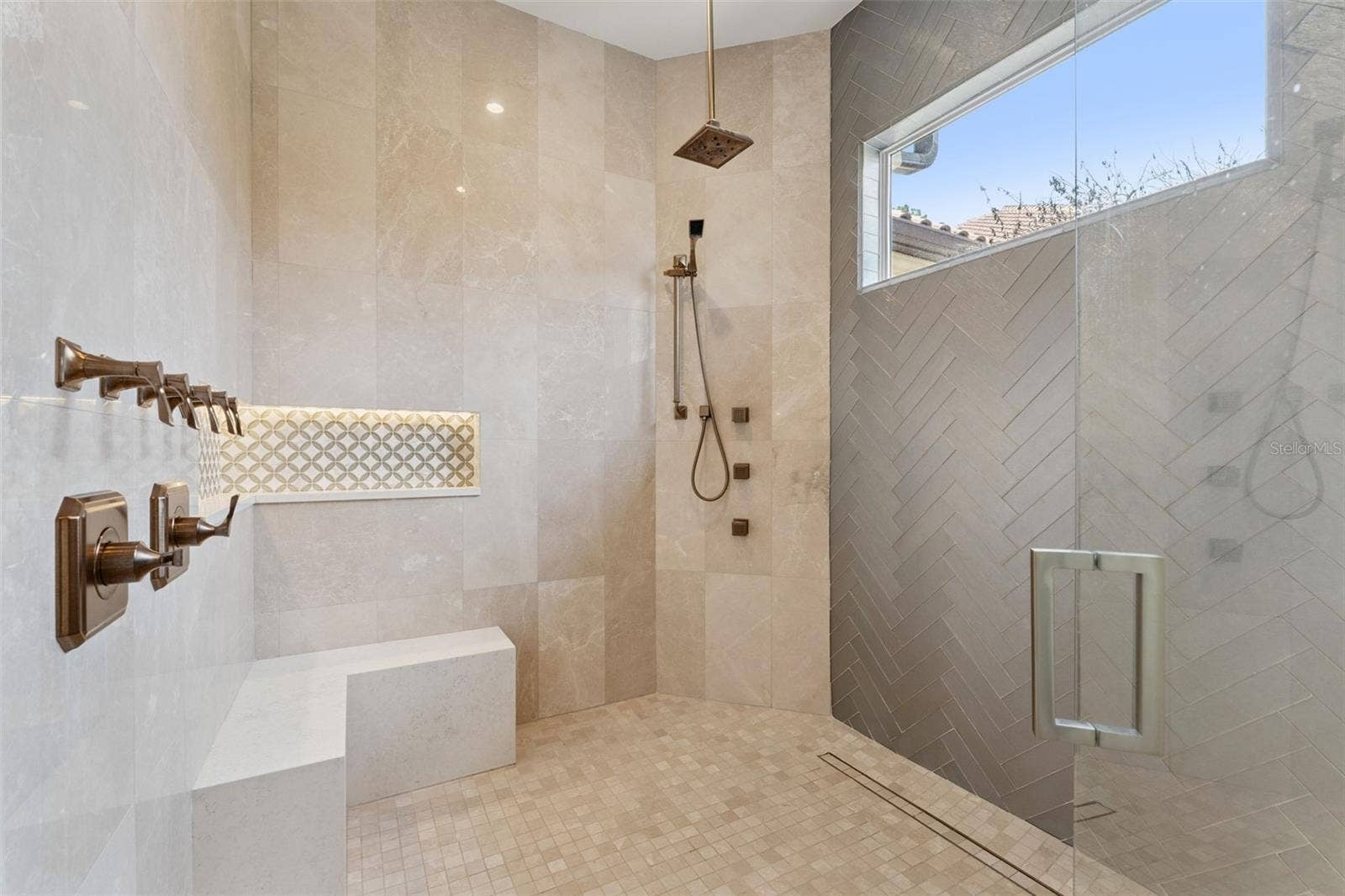 3545 LEGACY HILLS COURT, Longwood, FL 32779 3545 LEGACY HILLS COURT, Longwood, FL 32779