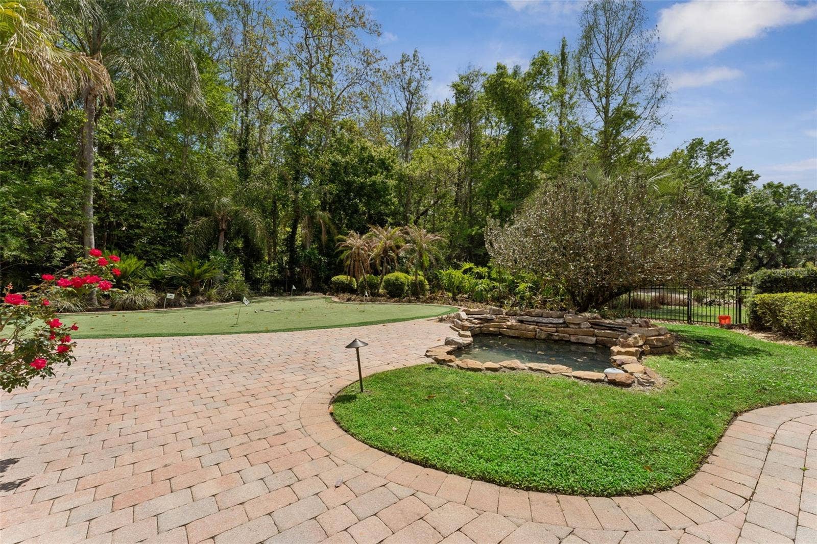 3545 LEGACY HILLS COURT, Longwood, FL 32779 Koi pond and putting green