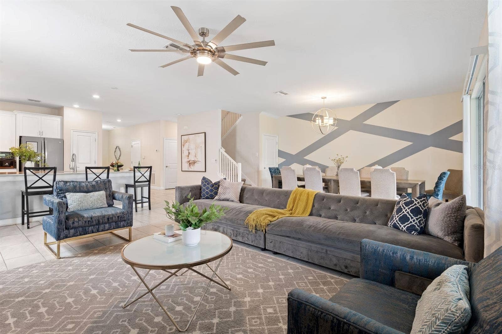 9050 STINGER DRIVE, Davenport, FL 33896 Living Room