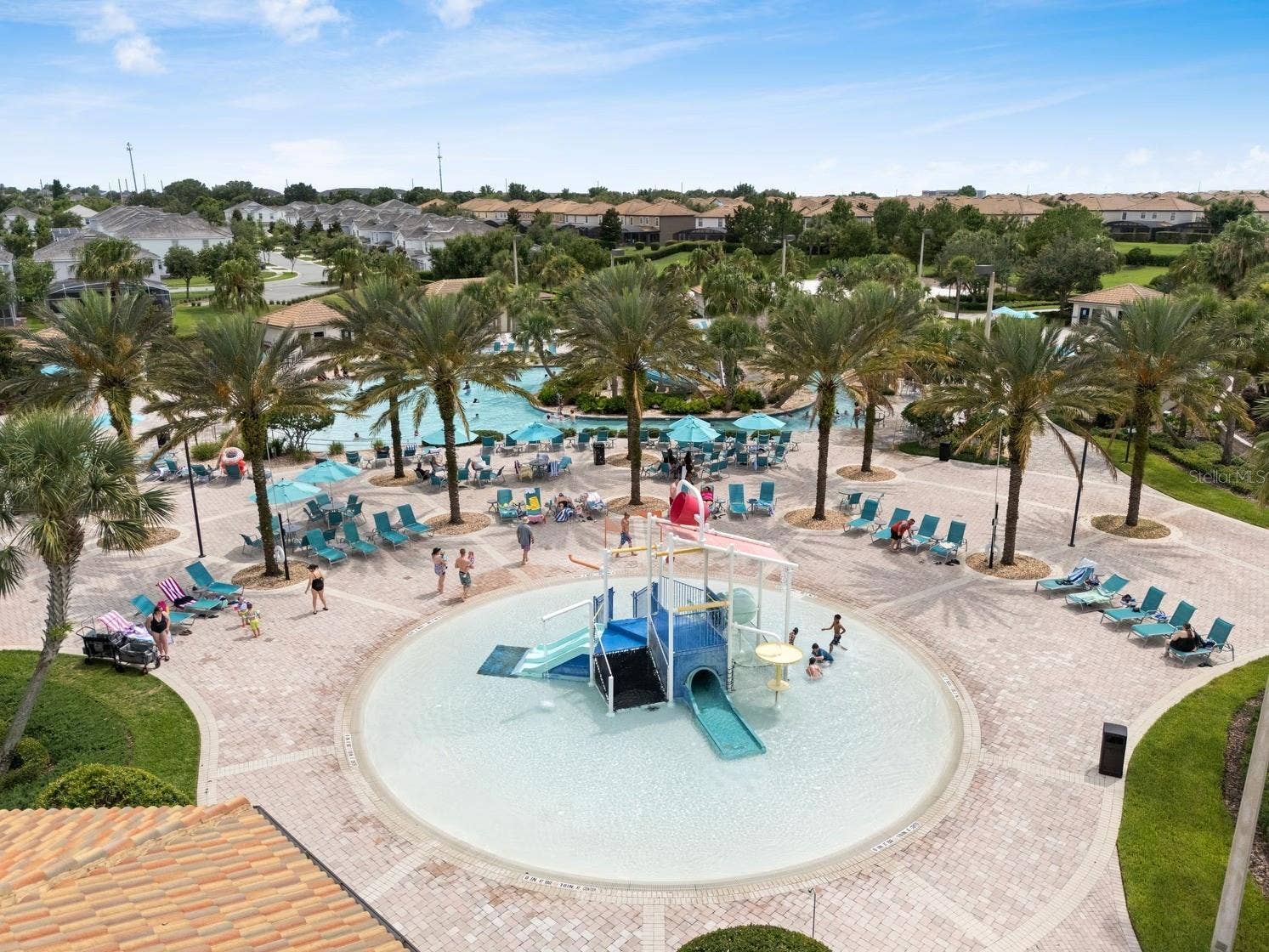 9050 STINGER DRIVE, Davenport, FL 33896 Resort splash pad