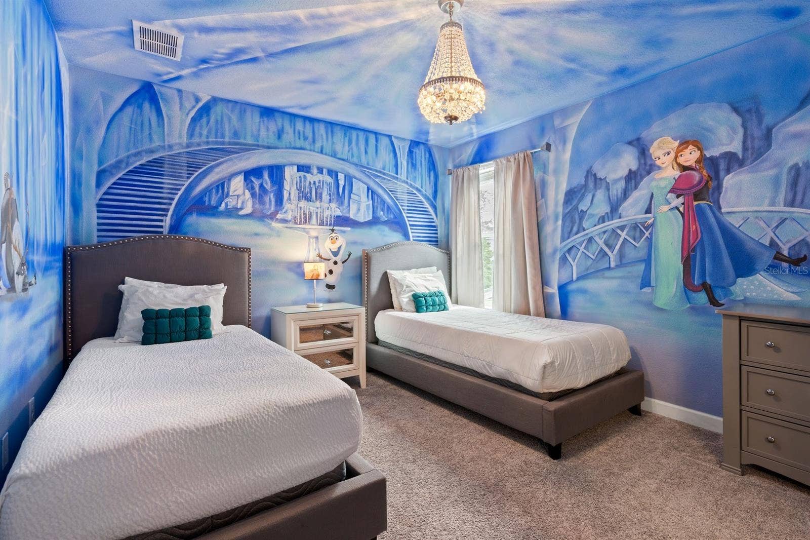 9050 STINGER DRIVE, Davenport, FL 33896 Frozen bedroom