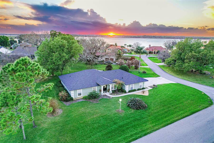 Property photo for 103 GLISTENING DRIVE, Auburndale, FL